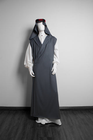 The Sleeveless Hooded Bisht