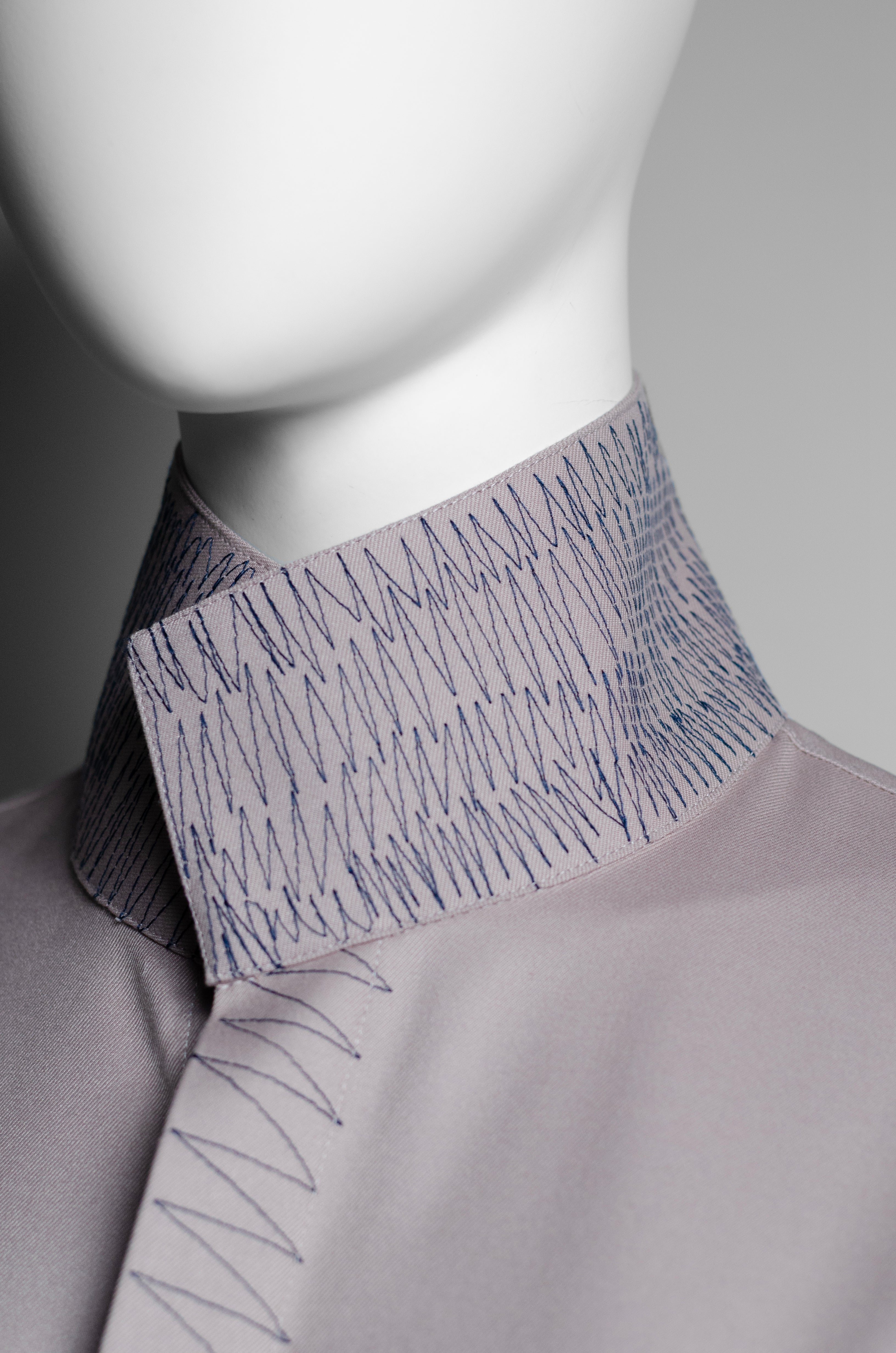 The Wadi Abaya – Taupe Zig-Zag Stitch Edition