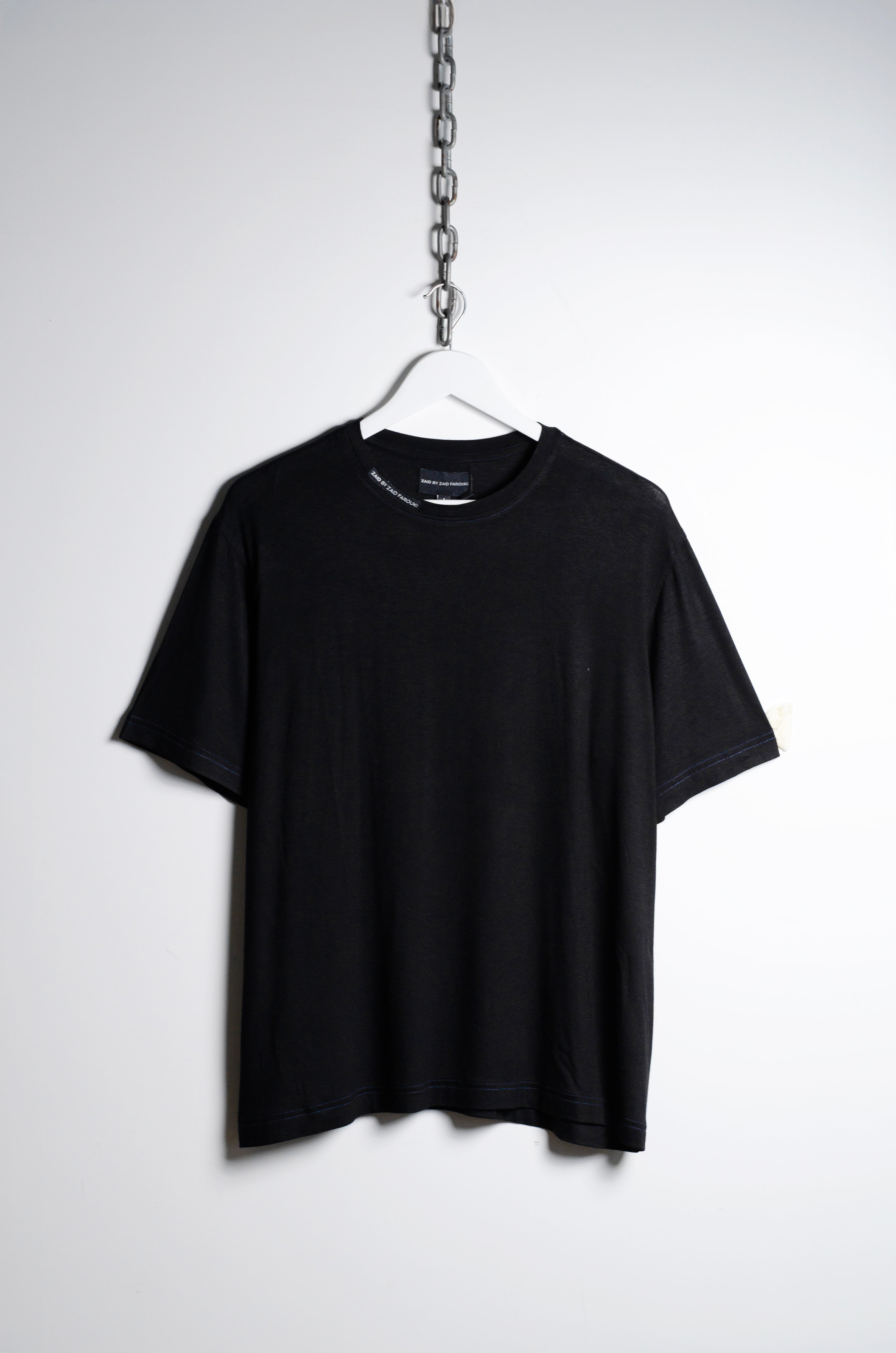 Contrast Stitch Black T-shirt