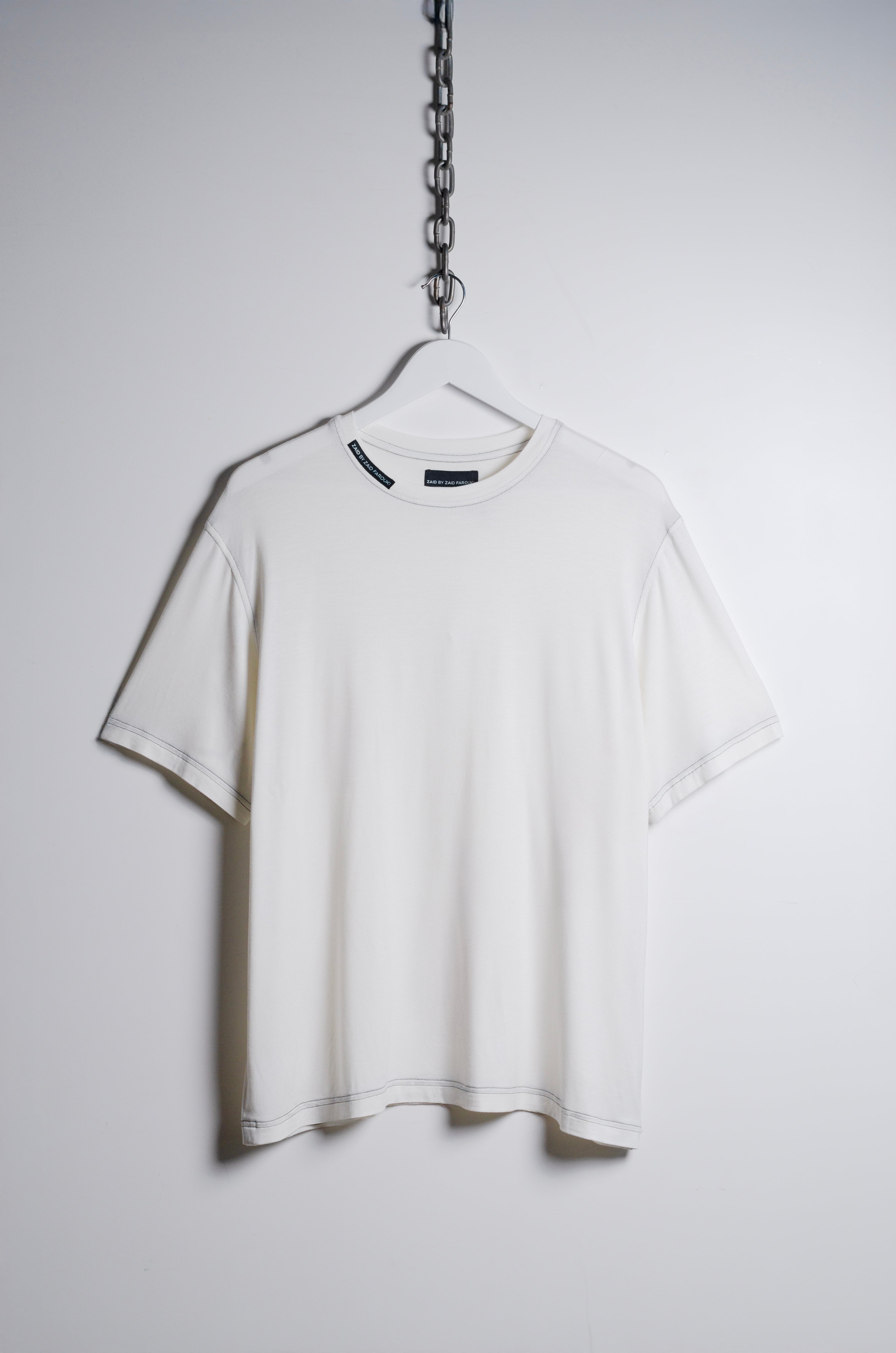 Contrast Stitch White T-shirt