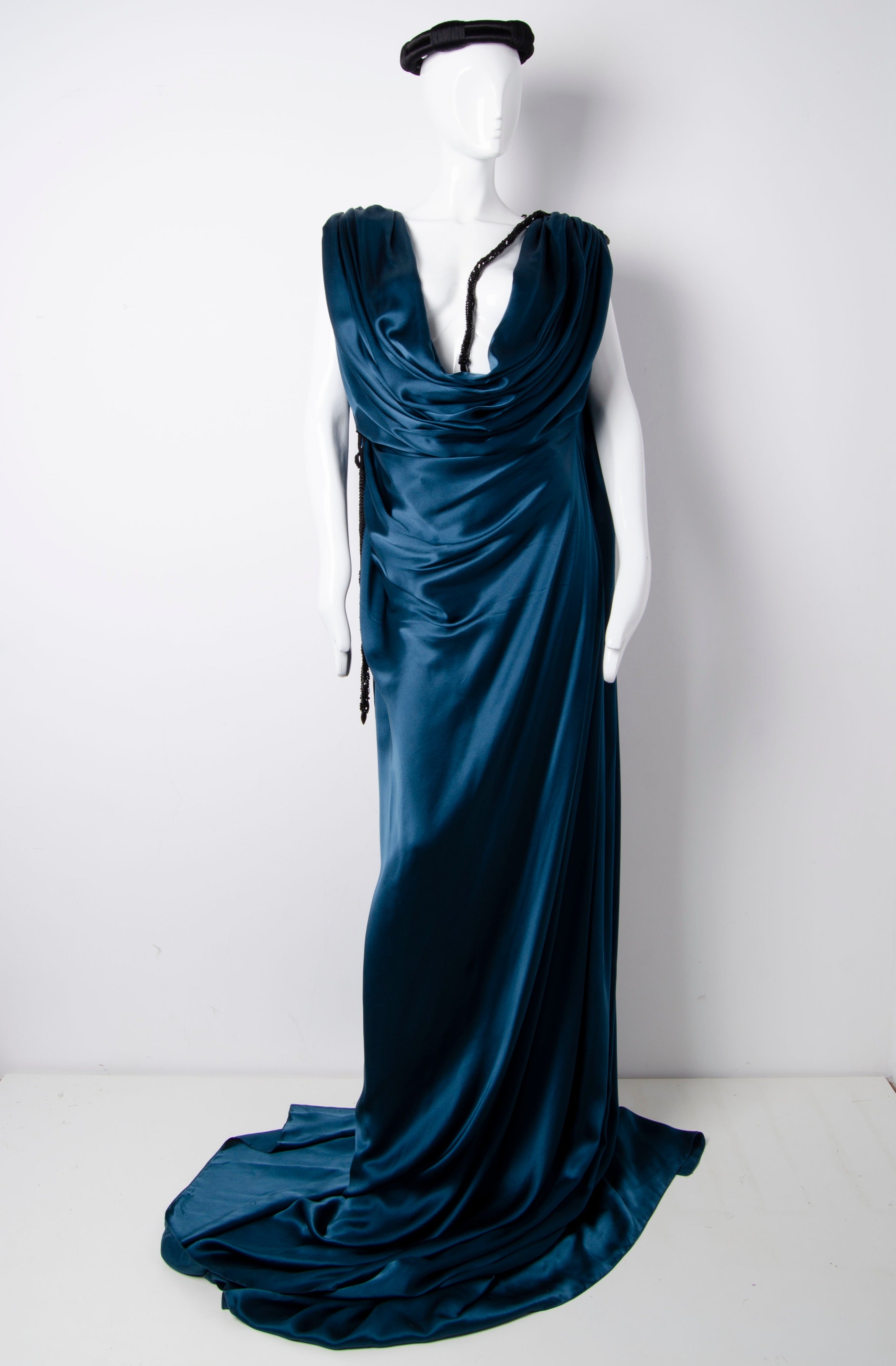 Teal Blue Ghotrah - ZAID FAROUKI
