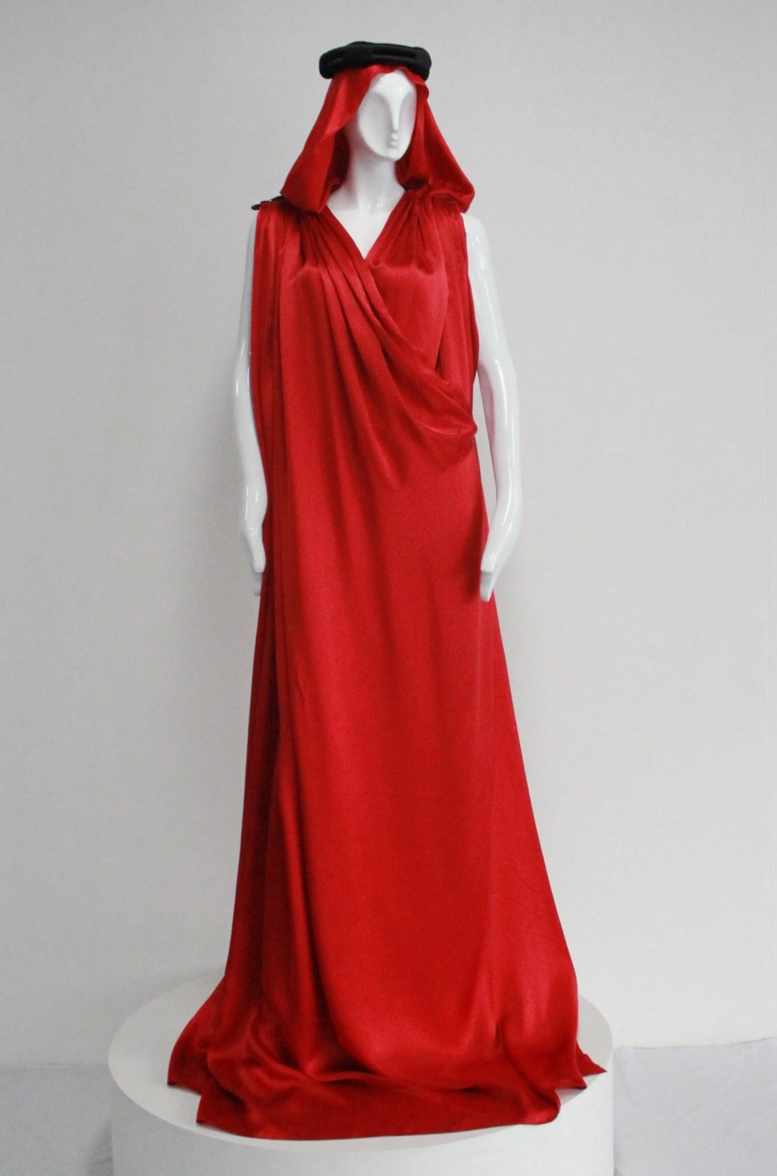 Red Ghotrah - ZAID FAROUKI